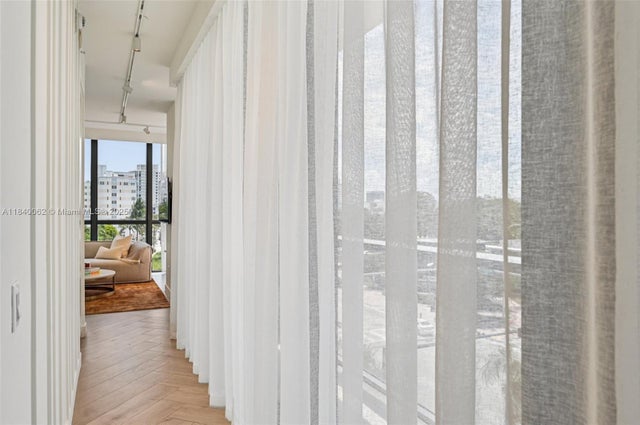 5 of 31 - 2201 Collins Ave 401, Miami Beach, FL
