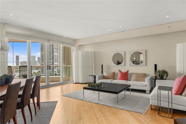 1 of 31 - 21050 Point Pl 1103, Aventura, FL