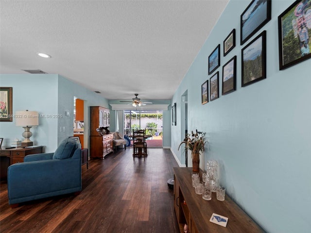 3 of 58 - 11701 Nw 33rd St, Sunrise, FL