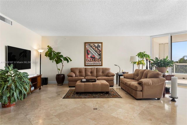 1 of 30 - 21050 Point Pl 502, Aventura, FL