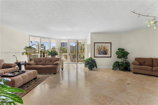 2 of 30 - 21050 Point Pl 502, Aventura, FL