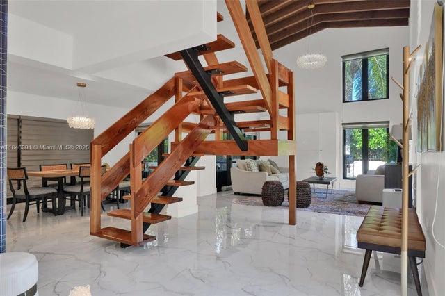 5 of 38 - 1501 Algardi Ave, Coral Gables, FL