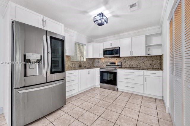 3 of 9 - 12620 Sw 222nd Ter, Miami, FL