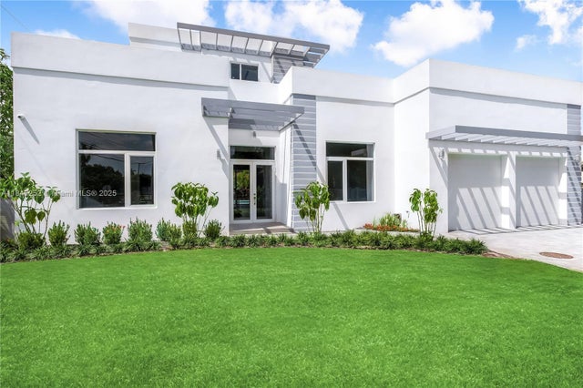 2 of 43 - 9895 Nw 26th St, Doral, FL