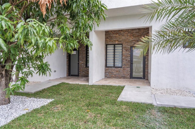 3 of 29 - 501 E 59th St, Hialeah, FL