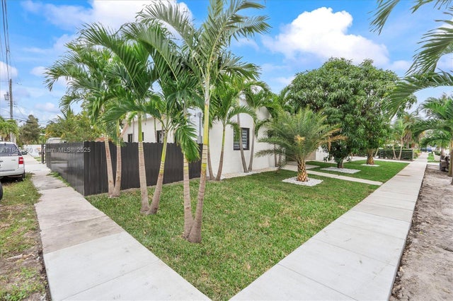 4 of 29 - 501 E 59th St, Hialeah, FL