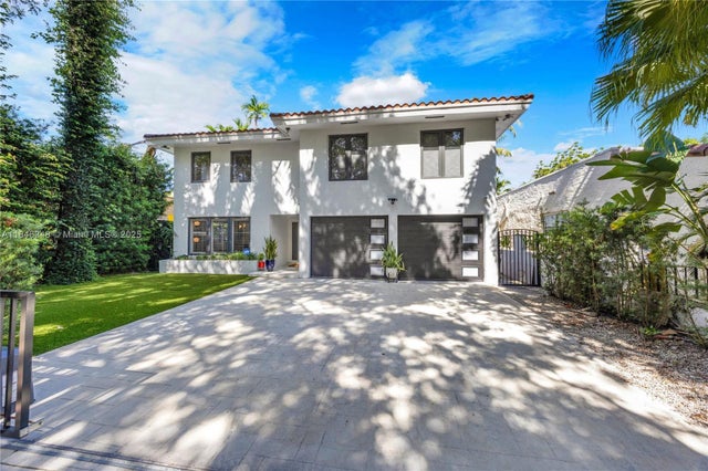 1117 Alberca St, Coral Gables