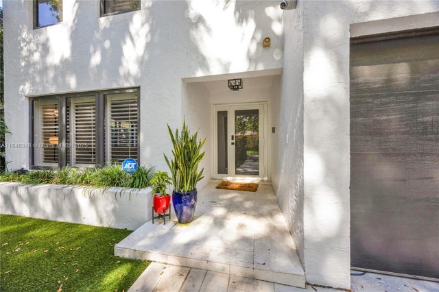 3 of 43 - 1117 Alberca St, Coral Gables, FL