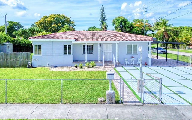 1 of 34 - 6290 Sw 37th St, Miami, FL
