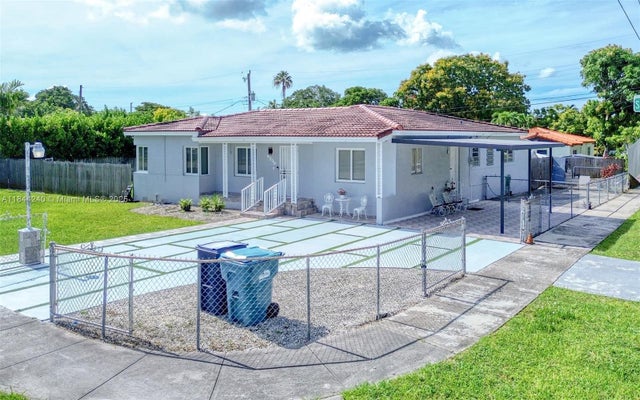 2 of 34 - 6290 Sw 37th St, Miami, FL