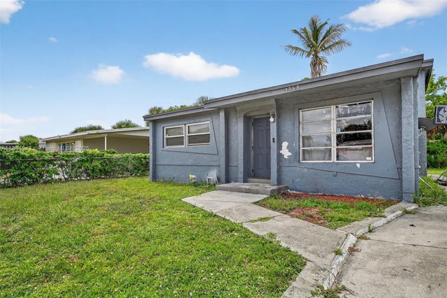 3 of 7 - 1368 11th St, West Palm Beach, FL