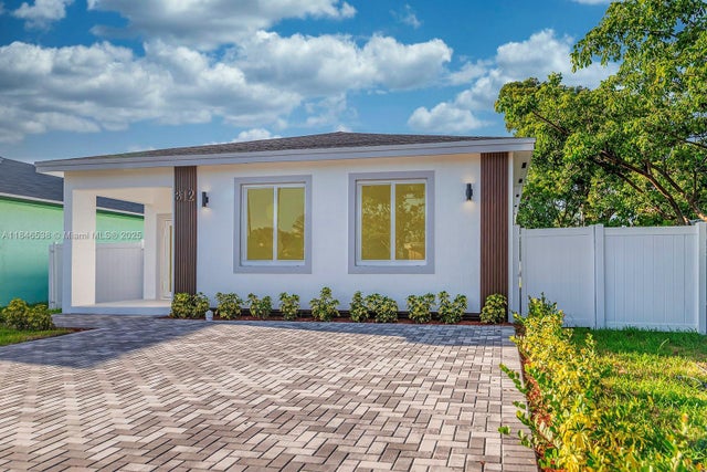 4 of 47 - 312 Nw 9th St, Hallandale Beach, FL