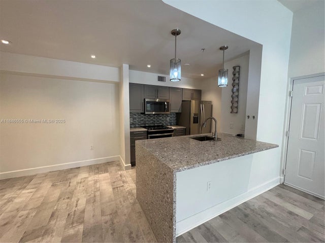 3 of 20 - 2031 Renaissance Blvd 308, Miramar, FL