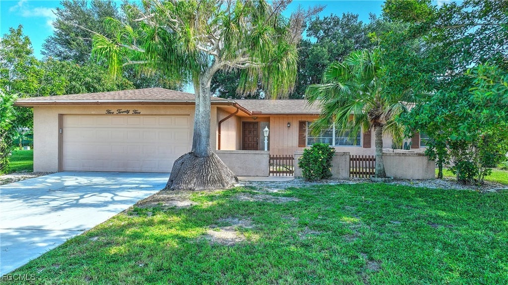 525 Shadyside St, Lehigh Acres