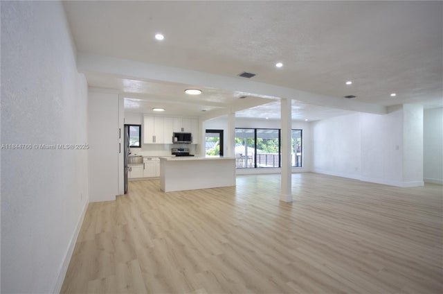 5 of 56 - 12905 N Miami Ave, North Miami, FL