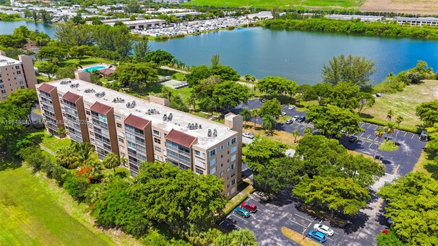 1 of 29 - 4570 Nw 18th Ave 606, Deerfield Beach, FL