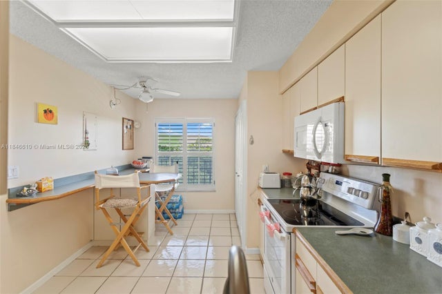 4 of 29 - 4570 Nw 18th Ave 606, Deerfield Beach, FL