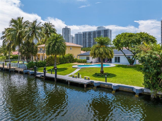 4 of 23 - 430 Holiday Drive, Hallandale Beach, FL