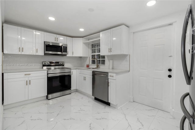 1 of 29 - 6237 Sw 22nd St, Miramar, FL