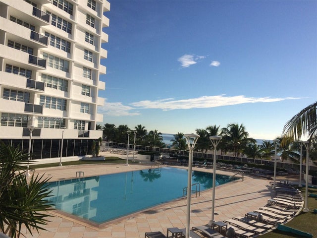 1 of 62 - 100 Lincoln Rd 1226, Miami Beach, FL