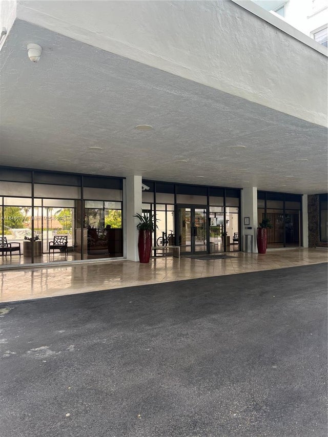 3 of 9 - 10000 W Bay Harbor Dr 625, Bay Harbor Islands, FL