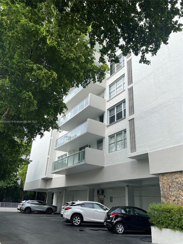 4 of 9 - 10000 W Bay Harbor Dr 625, Bay Harbor Islands, FL