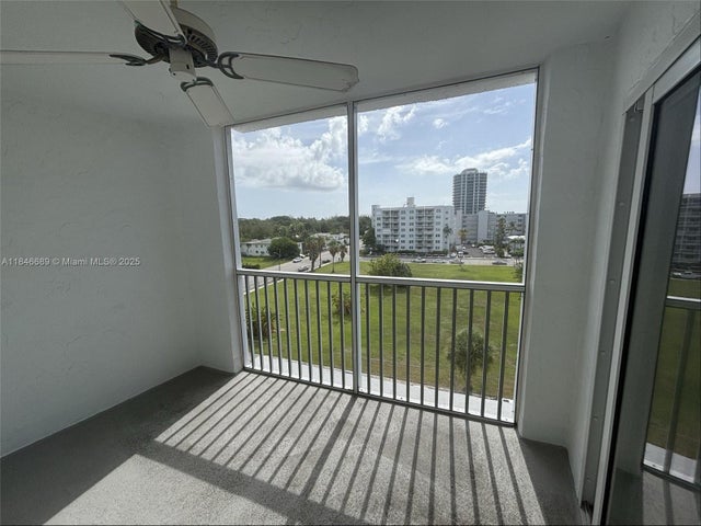 1 of 6 - 720 Bayshore Dr 602, Fort Lauderdale, FL