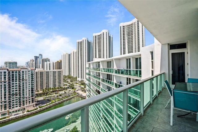 3 of 33 - 100 Bayview Dr Ph31, Sunny Isles Beach, FL