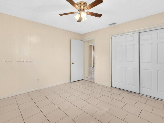 4 of 23 - 4870 Sw 19th St, West Park, FL