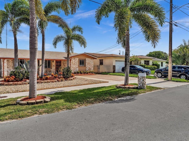 5 of 23 - 4870 Sw 19th St, West Park, FL