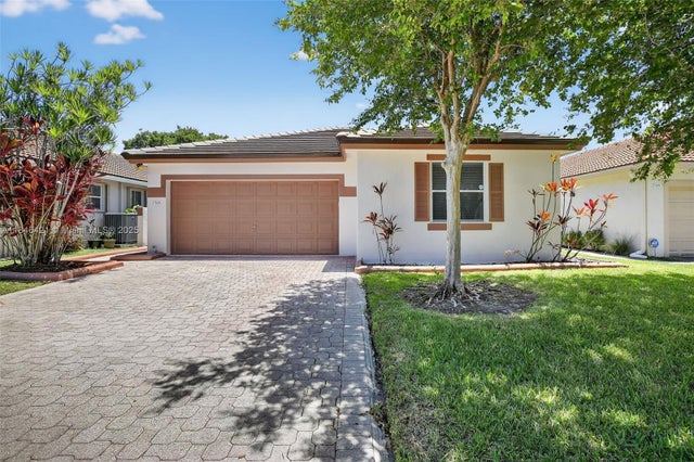 1 of 47 - 7306 Nw 1st Mnr, Plantation, FL