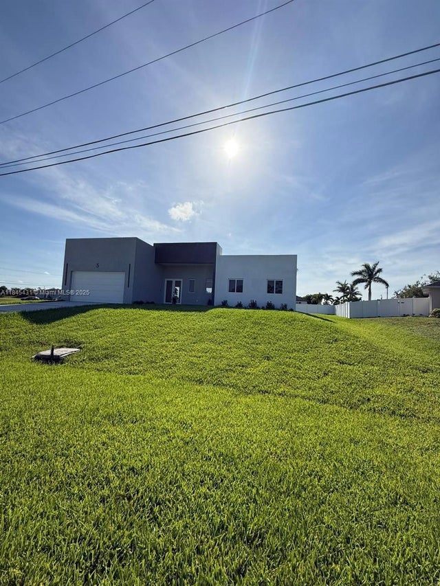 2 of 34 - 5 Sw 26th Place, Cape Coral, FL