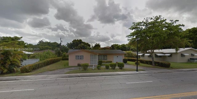 1 of 27 - 8650 N Miami Ave, El Portal, FL