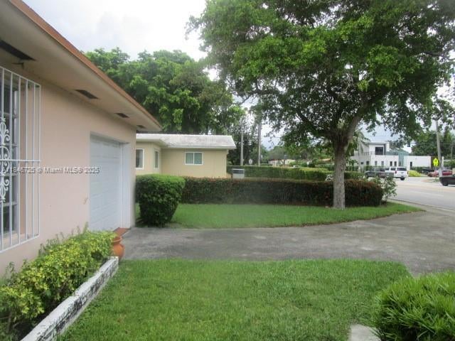 2 of 27 - 8650 N Miami Ave, El Portal, FL