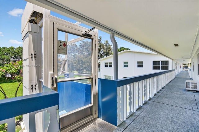2 of 24 - 413 S Tilford S 413, Deerfield Beach, FL