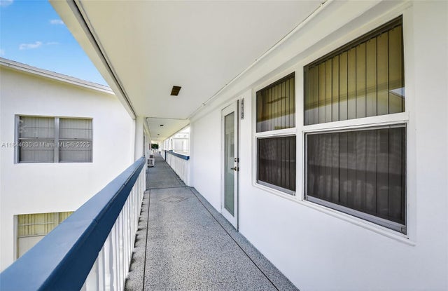 4 of 24 - 413 S Tilford S 413, Deerfield Beach, FL