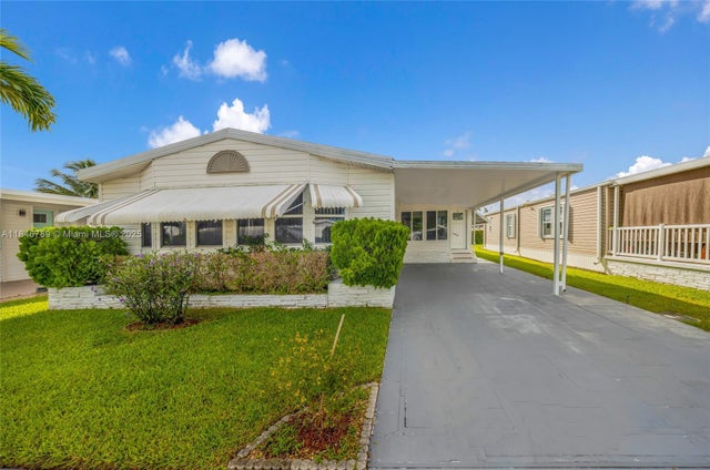 2 of 37 - 5298 Nw 4th Ter, Deerfield Beach, FL