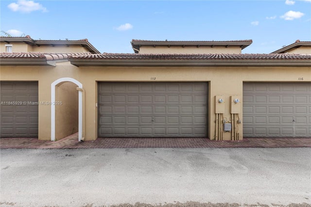 2 of 42 - 1112 Sw 146th Ter, Pembroke Pines, FL