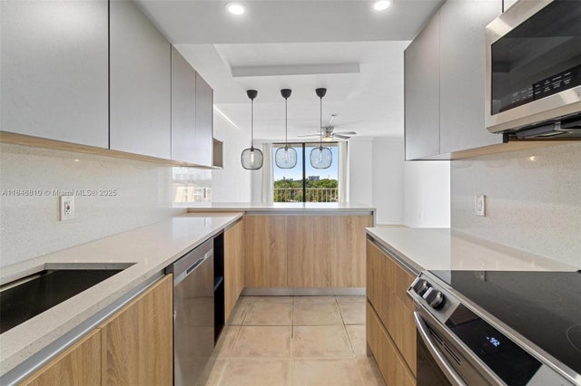 5 of 29 - 2350 Ne 135th St 504, North Miami, FL