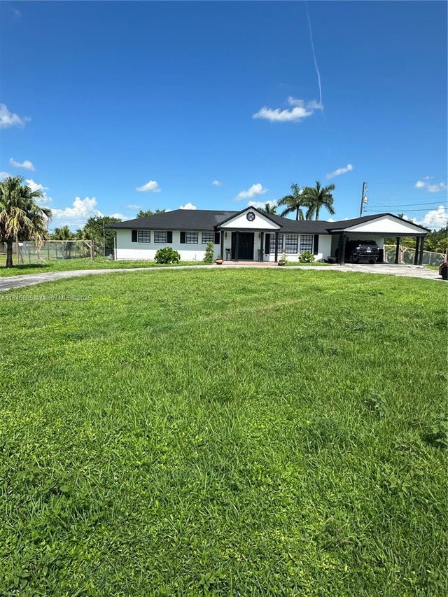 925 Ne 18th, Belle Glade