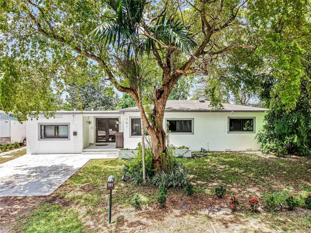 1 of 30 - 781 Ne 162nd St, Miami, FL