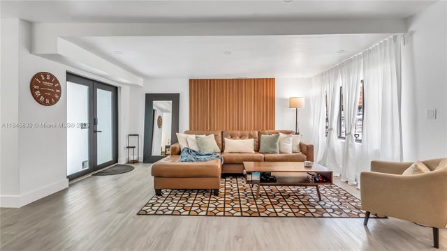 2 of 30 - 781 Ne 162nd St, Miami, FL