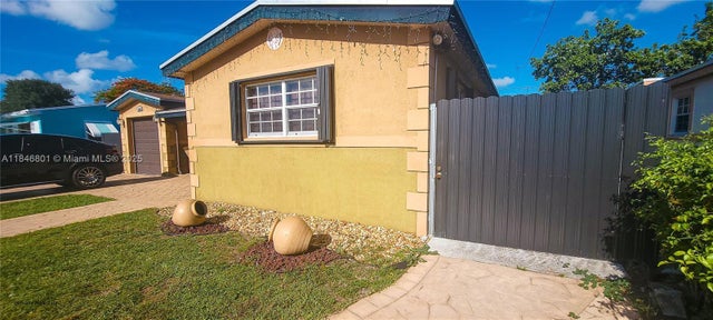 3 of 30 - 2649 Bahama Dr, Miramar, FL