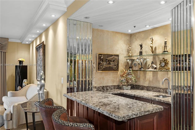 2 of 27 - 20281 E Country Club Dr 207, Aventura, FL