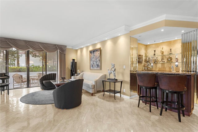3 of 27 - 20281 E Country Club Dr 207, Aventura, FL
