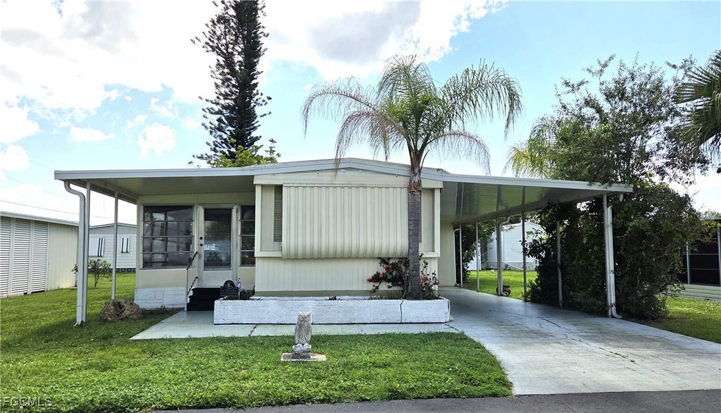 623 Vista Dr, NORTH FORT MYERS