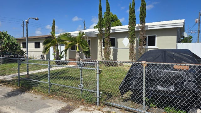 4 of 37 - 2441 W 10th Ave, Hialeah, FL