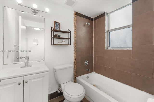 5 of 10 - 1550 Drexel Ave 103, Miami Beach, FL