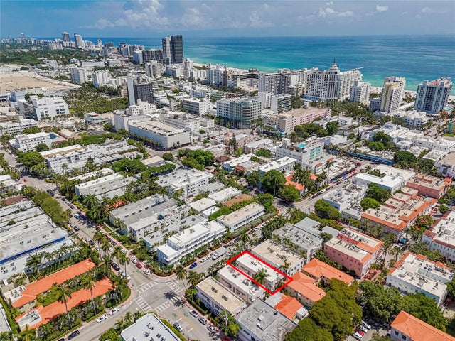 2 of 37 - 530 15th St 104, Miami Beach, FL