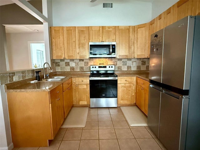 3 of 34 - 1600 Sw 127th Ln, Davie, FL